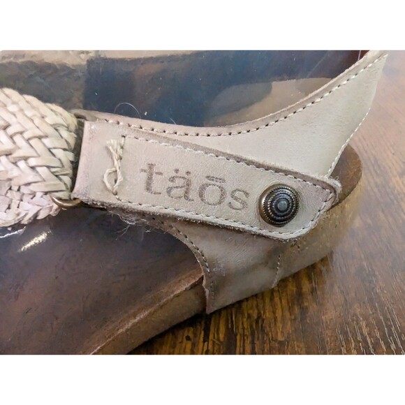 Taos Trulie Women's US 8 Adjustable Mixed Materials Strappy Sandals - Picture 3 of 16